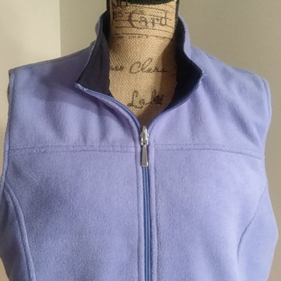 EUC 💙 | Reversible Ladies Fleece Vest - Picture 10 of 10